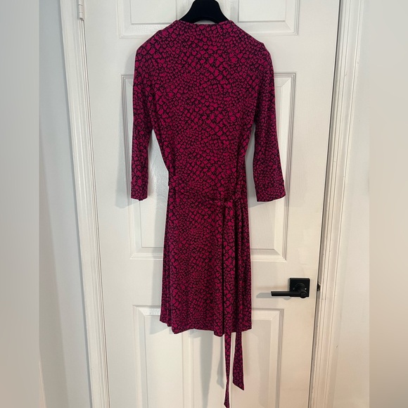 DVF DIANE VON FURSTENBERG New Julian Two FUCHSIA PINK PYTHON WRAP DRESS  Sz 6 - Picture 3 of 12